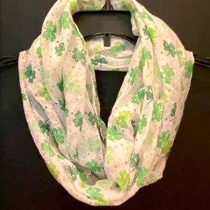 Shamrock scarf
